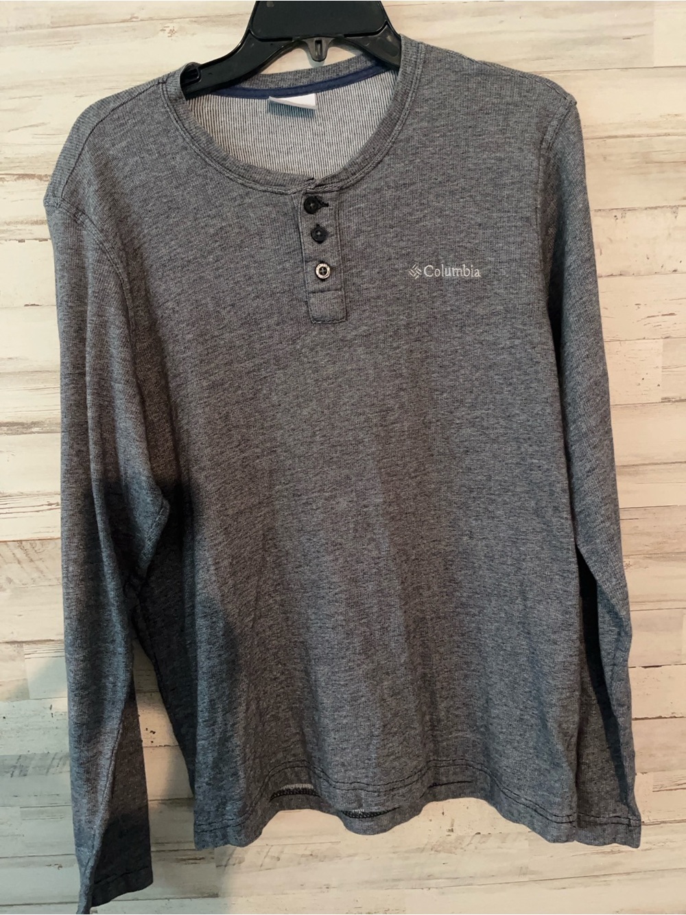 Columbia Heather Gray Long Sleeve Henley Shirt